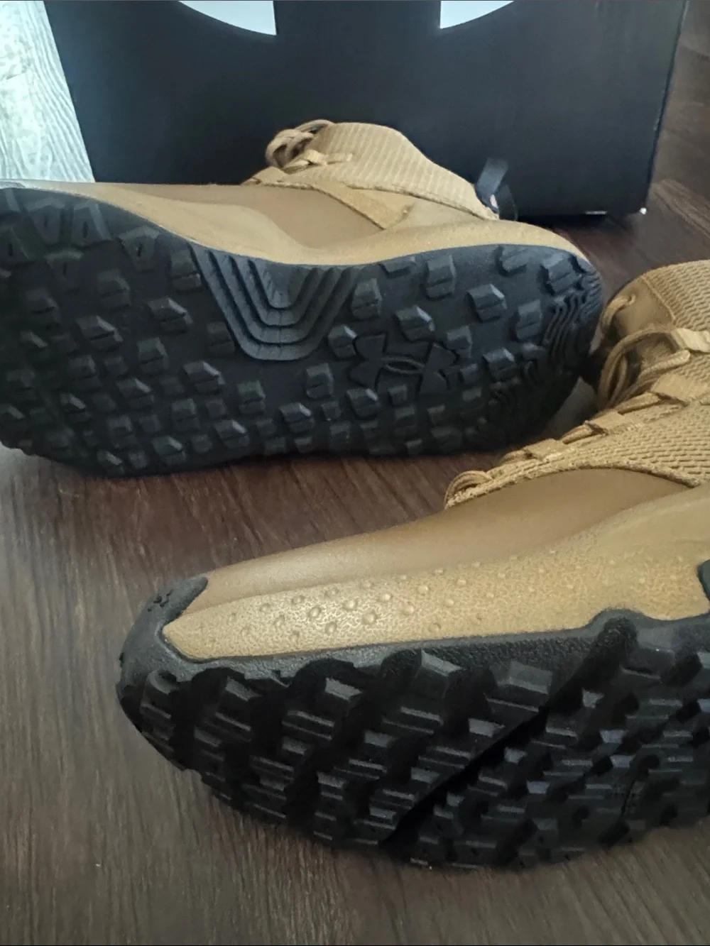 Under Armour Men's Mid-Top Tactical Boot in Tan/Brown